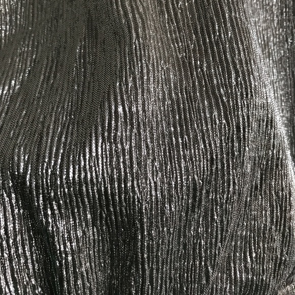 Express Top - Picture 2 of 3