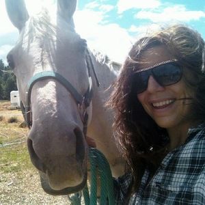 Meet your Posher, Clio