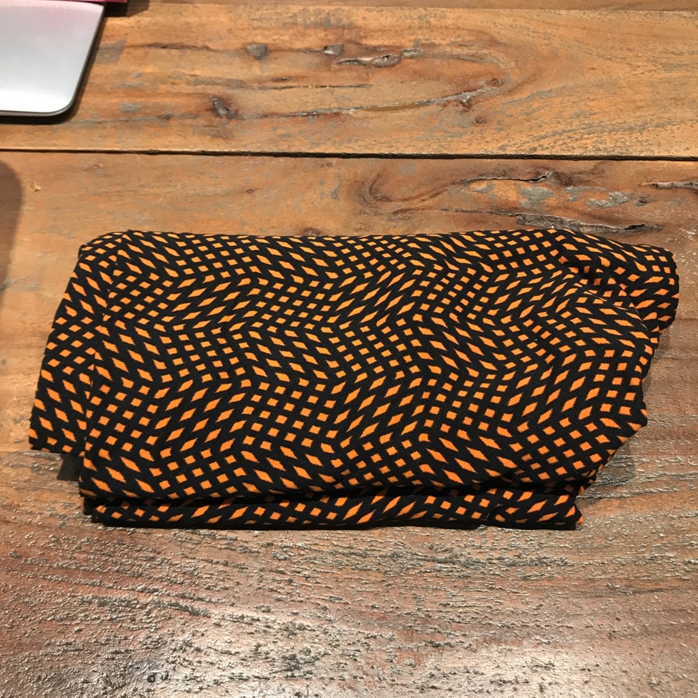 Tall and Curvy LuLaRoe leggings Halloween