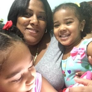 Meet your Posher, Claudia