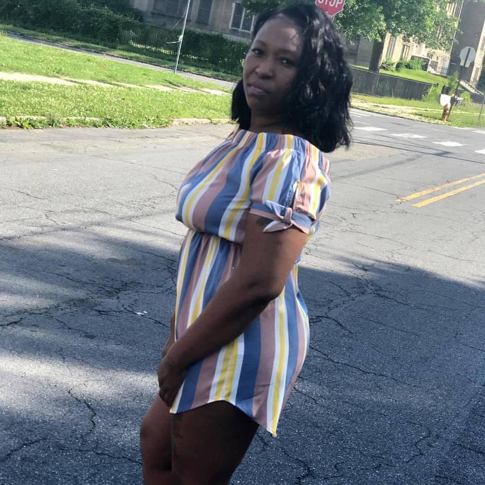 Meet your Posher, Naima