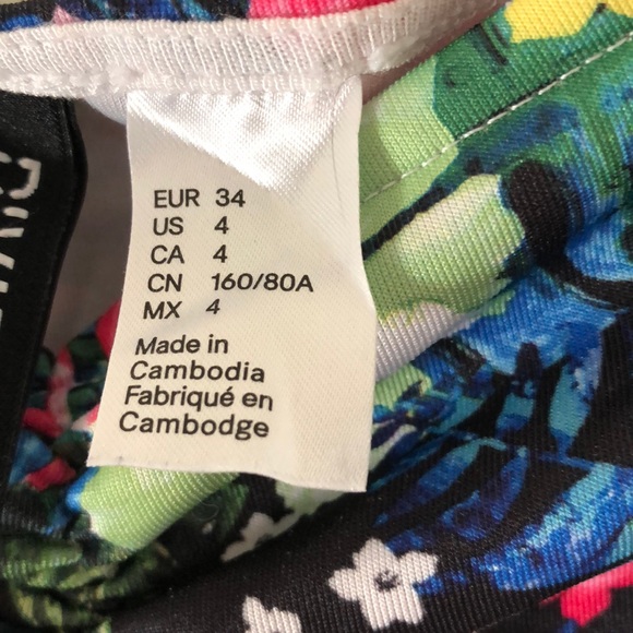 Floral dress - Picture 3 of 3