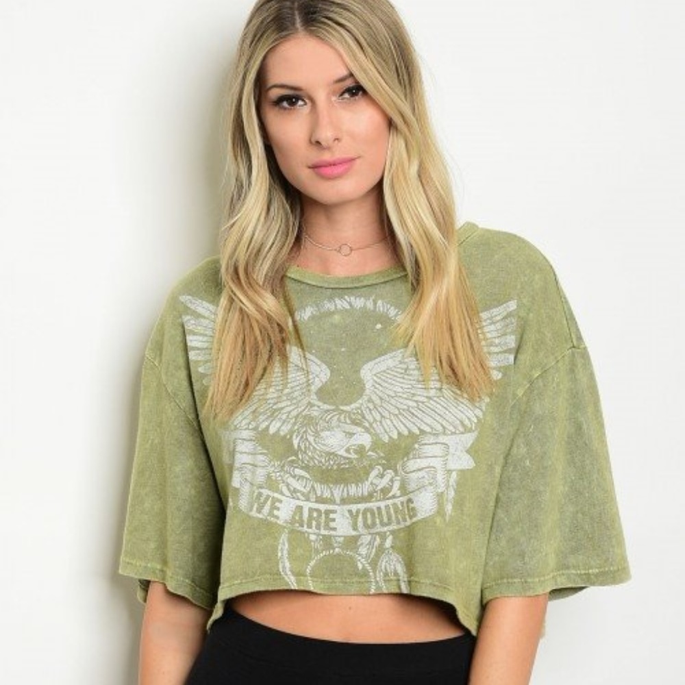 Graphic Crop "We are Young"