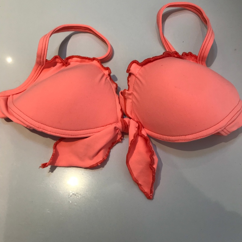 D’Milikah Swimwear Bikini Top in M