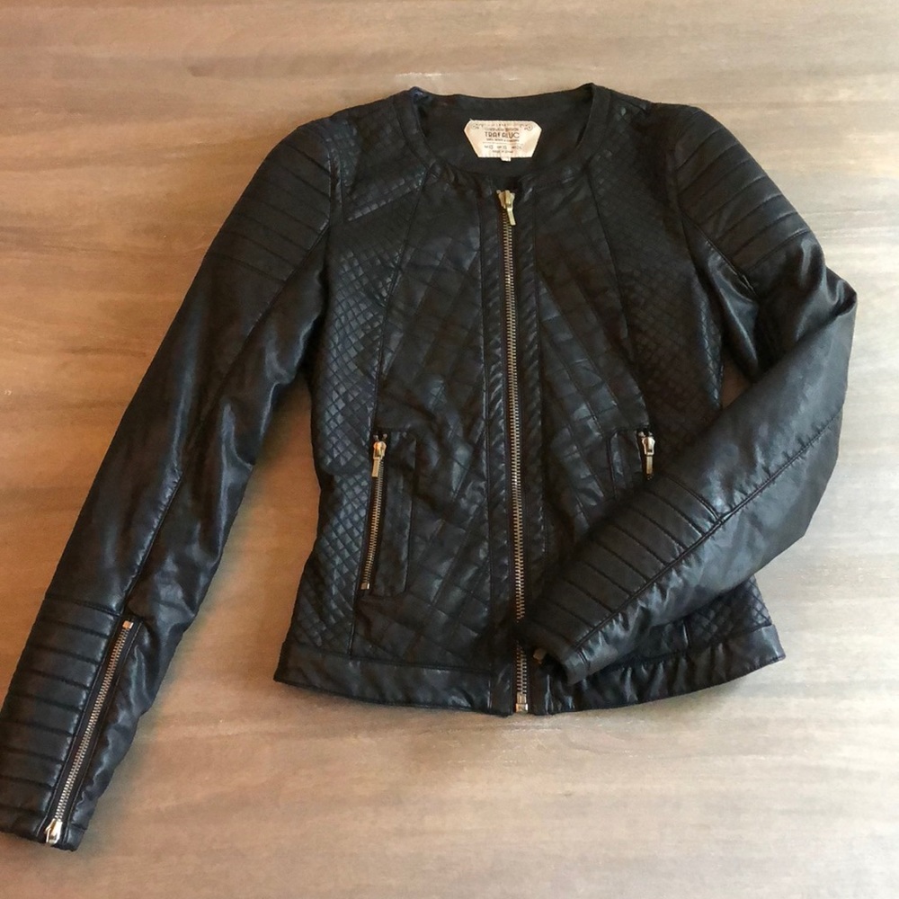 Super cute soft leather jacket black