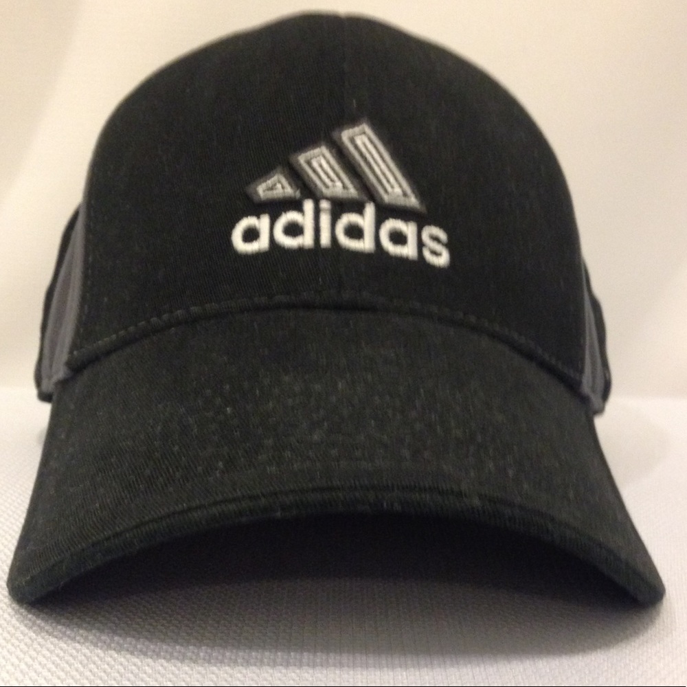 ‼️Price Drop‼️ adidas Black/Gray Baseball Cap