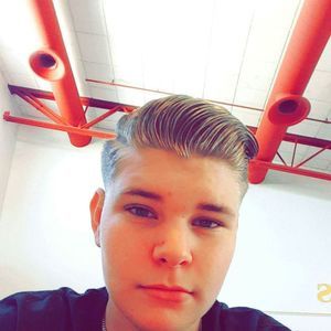 Meet your Posher, Johnney