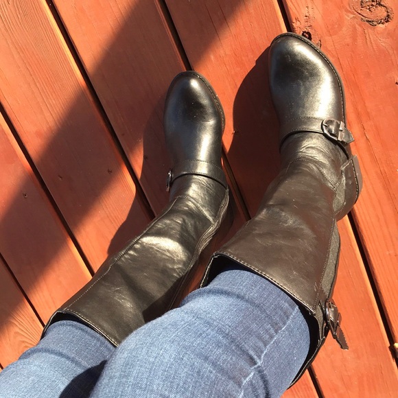 Boots - Picture 5 of 5