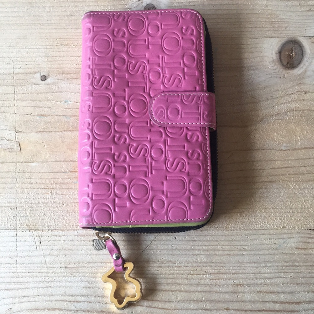 Pre Owned Pink Leather Tous Wallet
