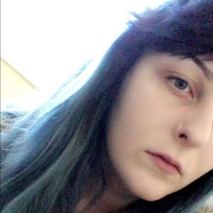 Meet your Posher, Izzy