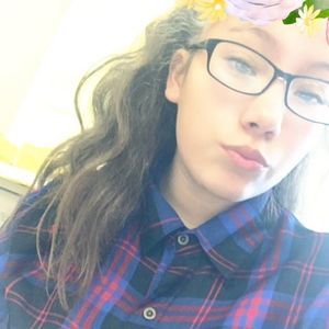 Meet your Posher, Briana