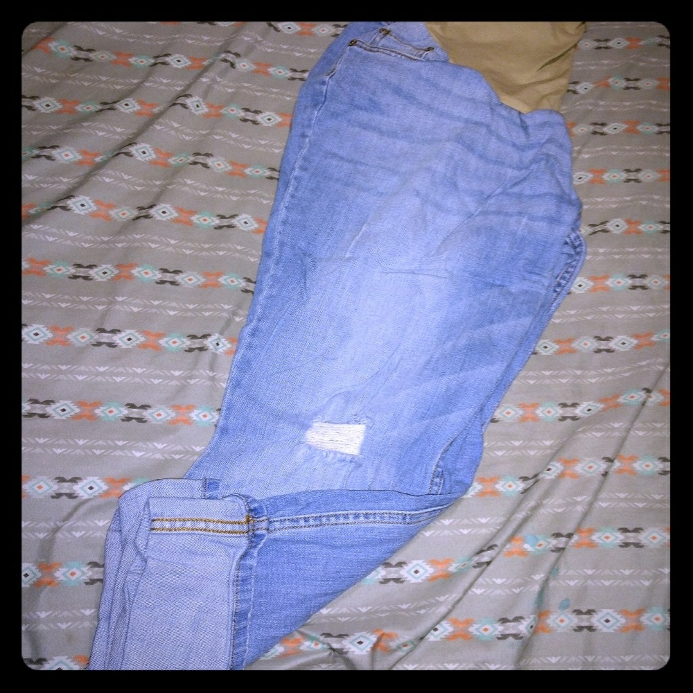 Maternity denim capris