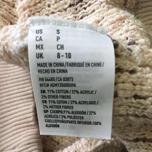 American Eagle Sweater - Picture 5 of 5