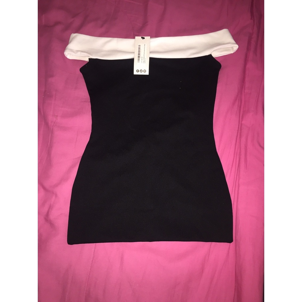 Off the Shoulder Midi Dress - Picture 3 of 4