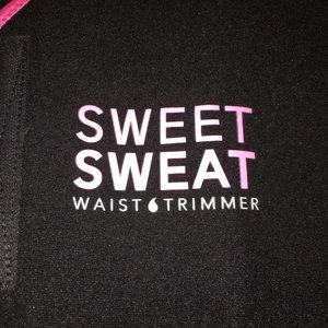 Waisted trimmer belt