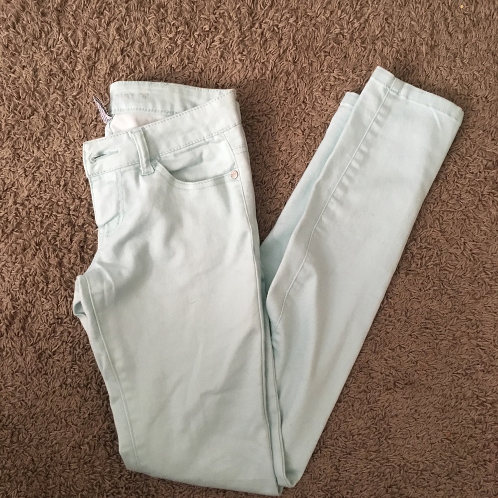 Like new Celebrity Pink Mint Colored Skinny Jeans