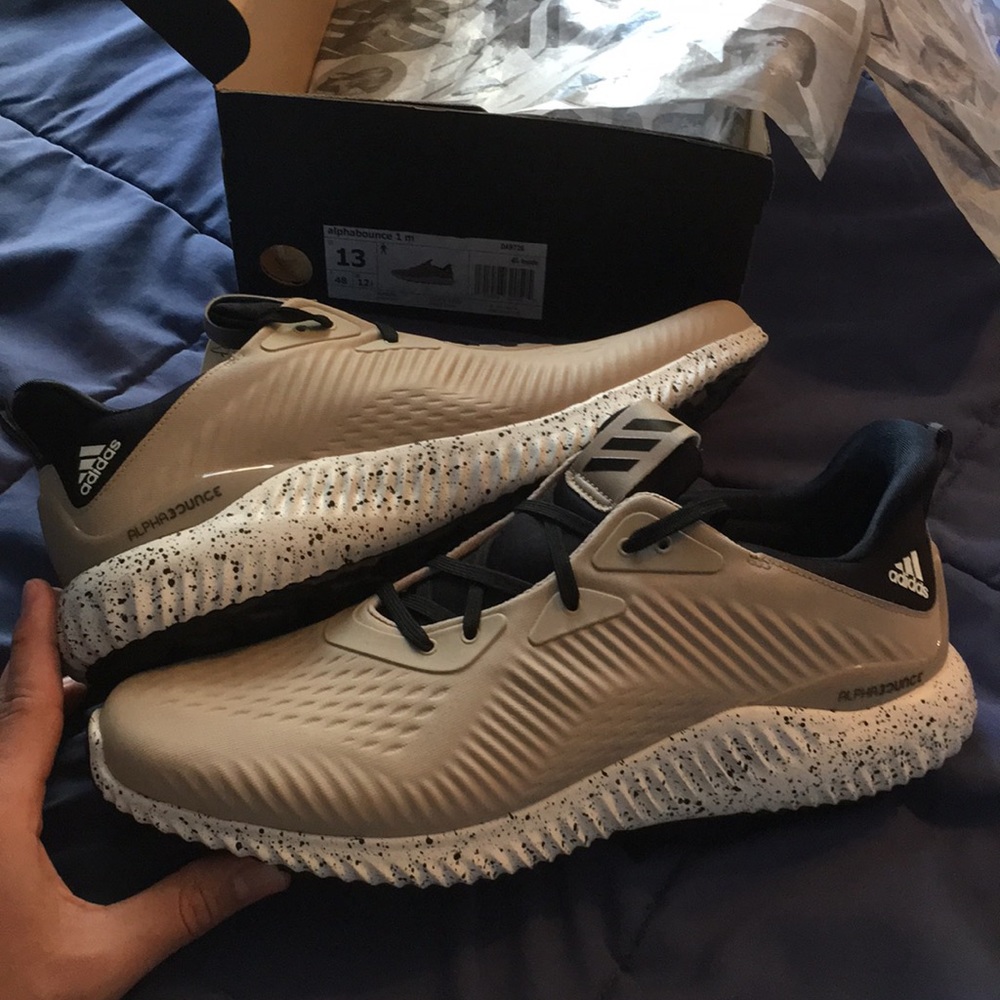 🔥NEW⭐️Alphabounce Shoes⭐️