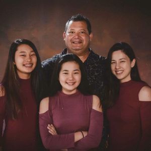 Meet your Posher, Iris