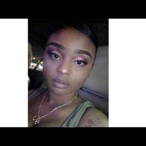 Meet your Posher, Donnisha