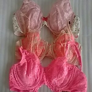 NWT, Three (3) Victoria's Secret unlined demi bra