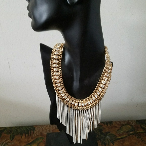 ESTATE🦋SALE. Unique Designer Necklace - Picture 3 of 7