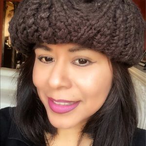 Meet your Posher, Maria