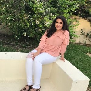 Meet your Posher, Carolina