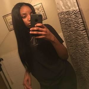 Meet your Posher, Riahh