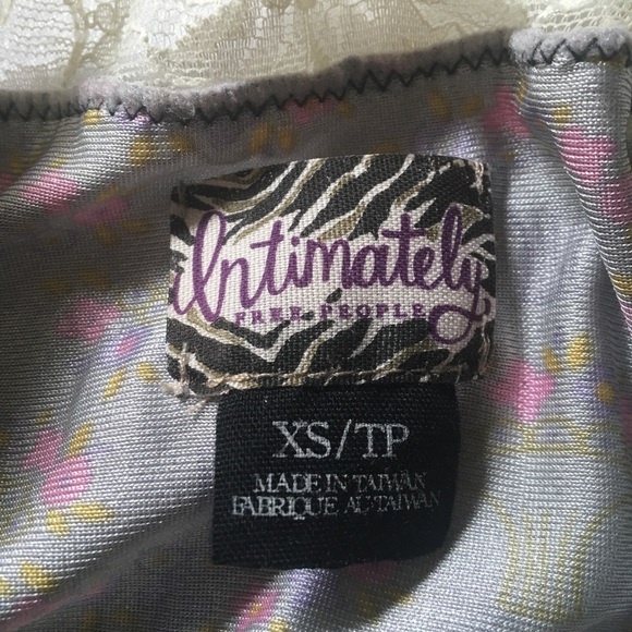 Free People lace-trimmed crop top - Picture 5 of 5