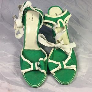 Marc Jacobs 9.5 green wedge lace up heels bright