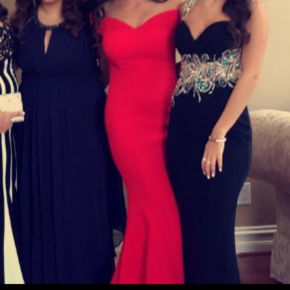 Evening gown - Picture 4 of 5