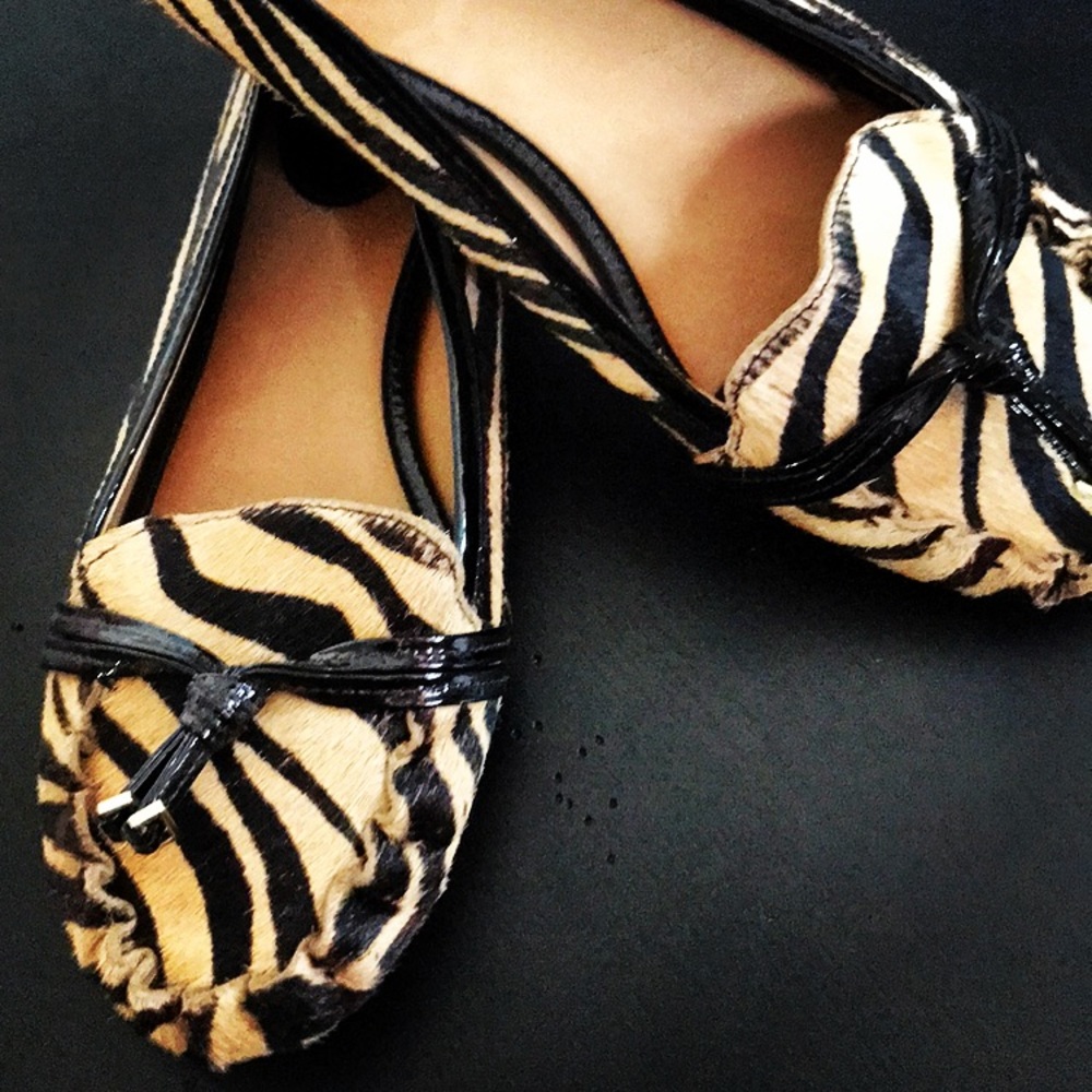 Kate Spade Faux Tiger Fur Loafers (6M)