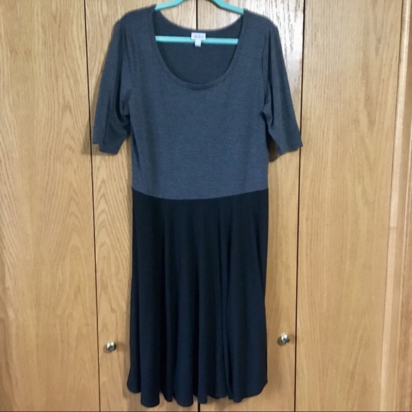 LuLaRoe Nicole Dress - Picture 1 of 3