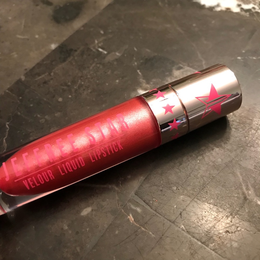 Jeffree Star liquid lipstick: Candyass