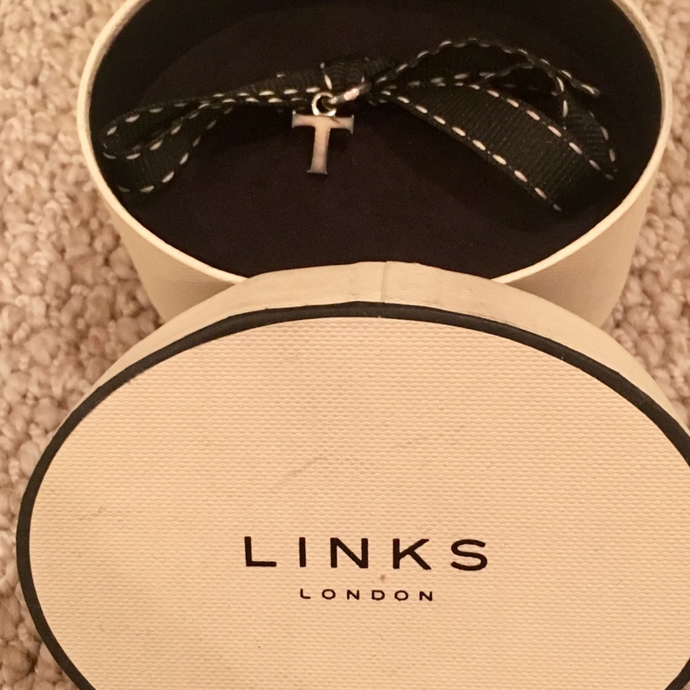 LINKS OF LONDON Sweetie Bracelet Charm Silver “T”