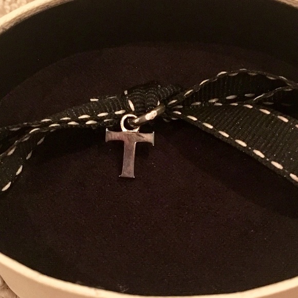 LINKS OF LONDON Sweetie Bracelet Charm Silver “T” - Picture 2 of 4