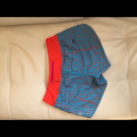 NWT ZSER LULULEMON SPEED SHORT -- Size 2 - Picture 2 of 5