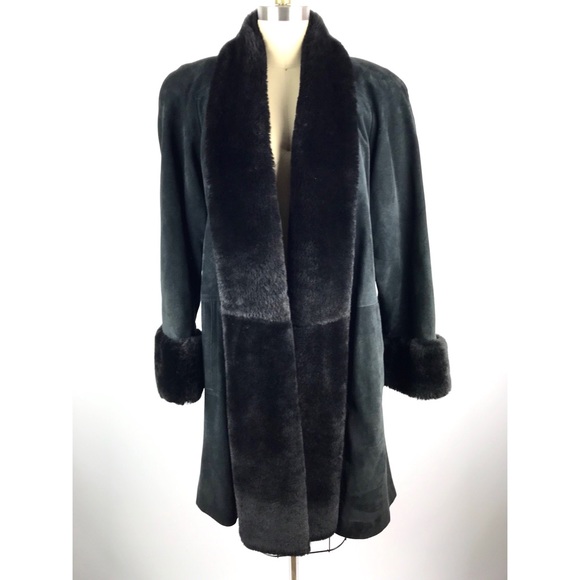 ***Sold*** 1970s suede shearling coat by MAXIMA - Picture 2 of 8