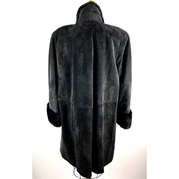 ***Sold*** 1970s suede shearling coat by MAXIMA - Picture 6 of 8