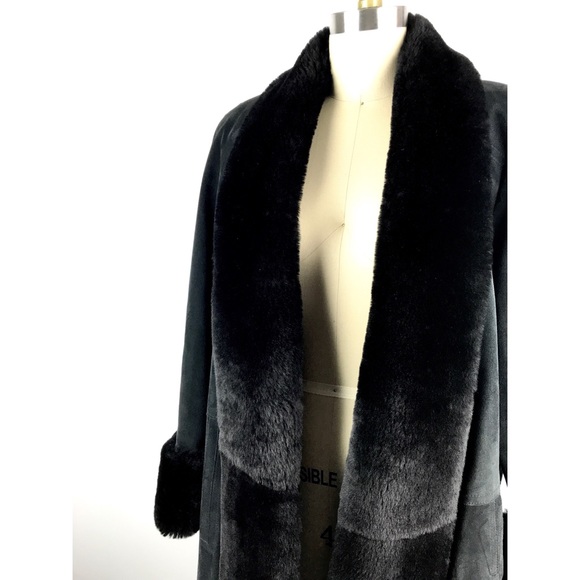 ***Sold*** 1970s suede shearling coat by MAXIMA - Picture 7 of 8