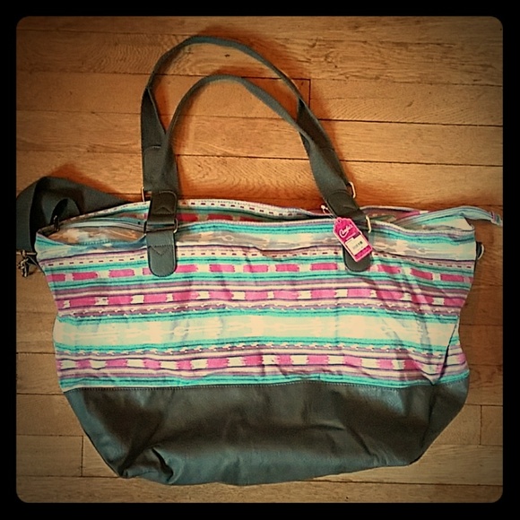 Large Candie's weekender - Picture 1 of 3