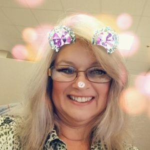 Meet your Posher, Leslie