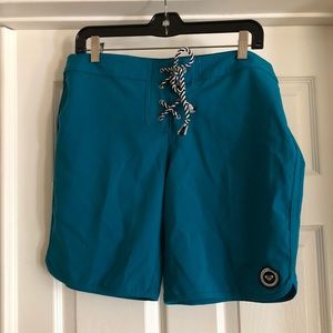 BNWT Roxy board shorts size 9