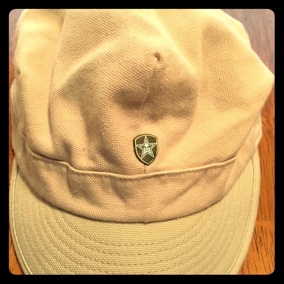 New Vintage Obey Giant military cap. Streetwear - Picture 1 of 3