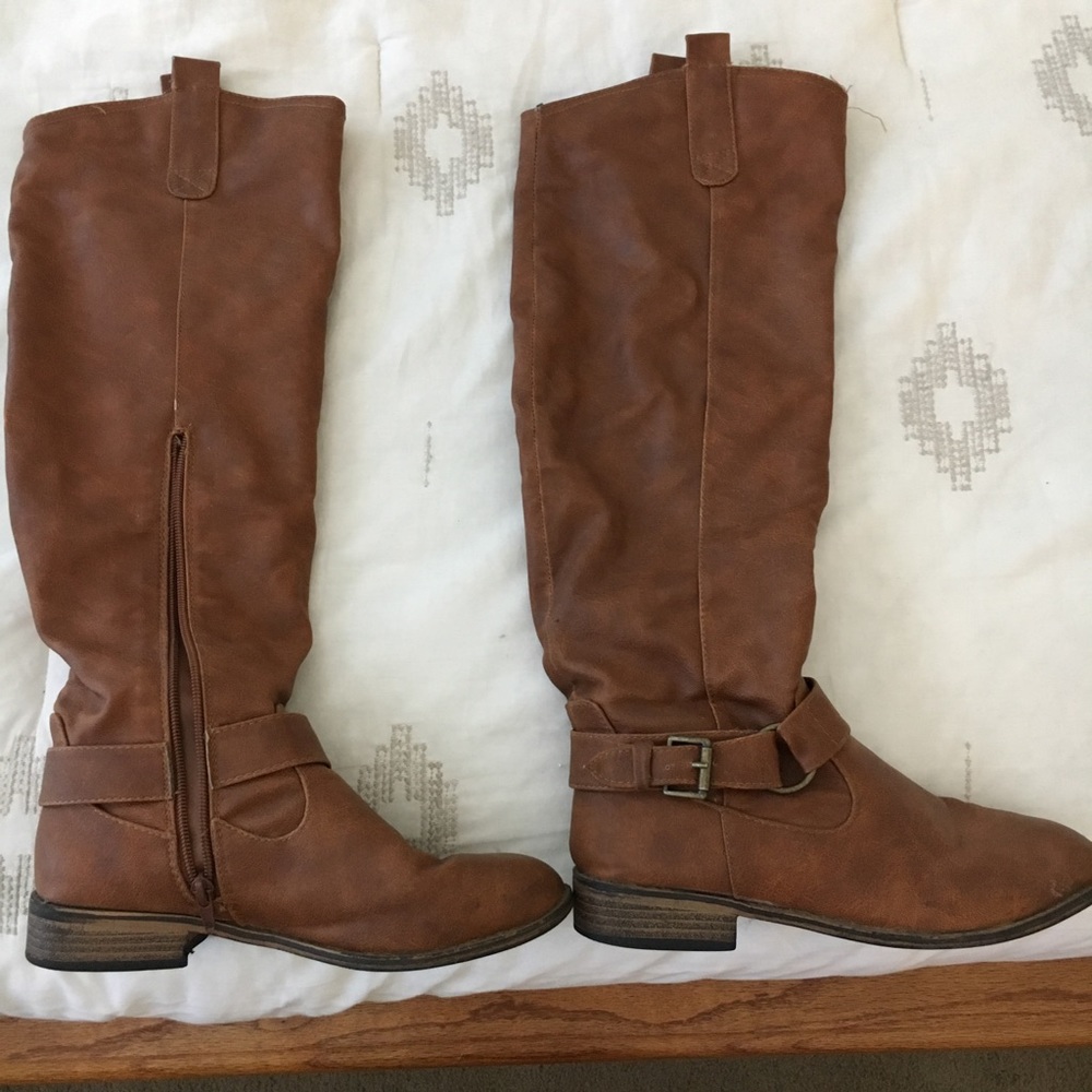 Bamboo boots, size 7