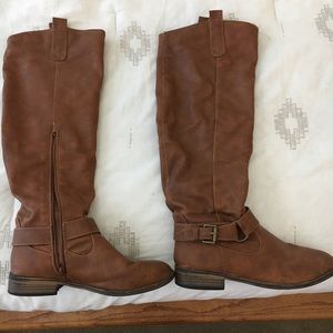 Bamboo boots, size 7