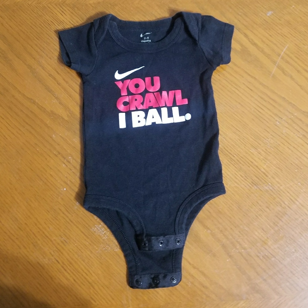 Nike 0-6 Months Short Sleeve Body Suit