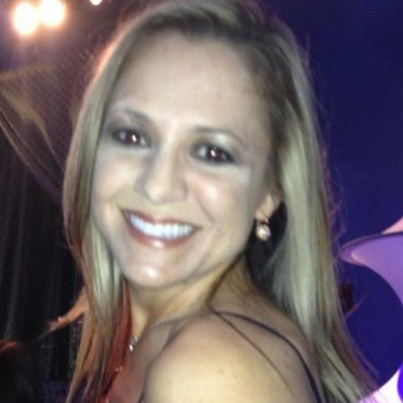 Meet your Posher, Jennifer - Picture 1 of 1
