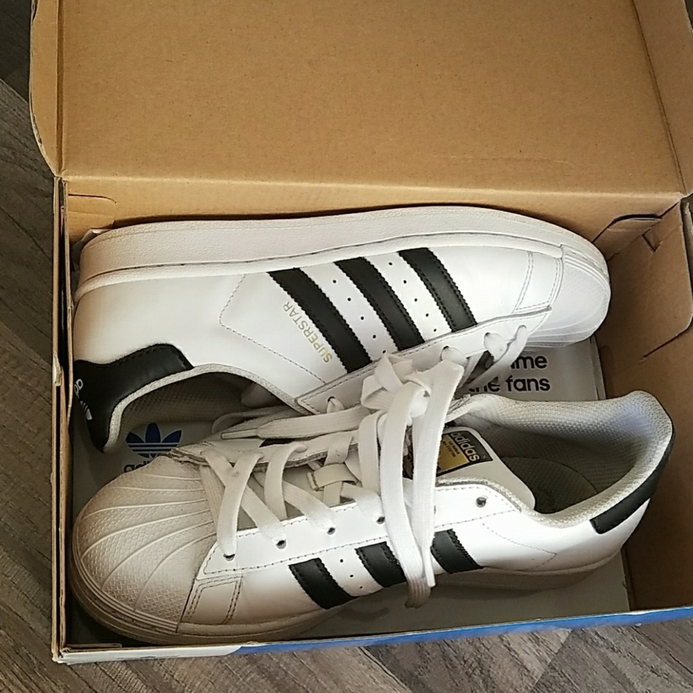 SOLD::::::::::::Adidas; superstar (youth size)