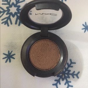 Mac eyeshadow Bronze